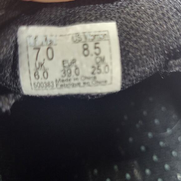 Vans Comfy Cush Women's Slip-on Casual Sneakers Solid Black US 7 New Condition - Picture 8 of 8